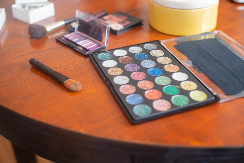 Mastering Corporate Beauty: Your Essential Office Makeup Kit Checklist