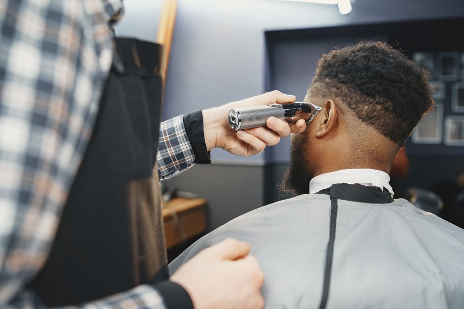 Are You Undercharging? A Barber's Guide to Pricing Your Lineup Services